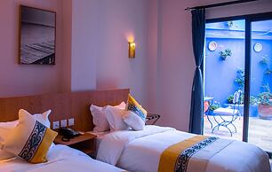 VANCII HOTEL