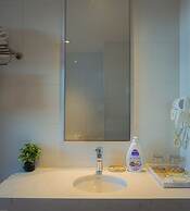 VANCII HOTEL
