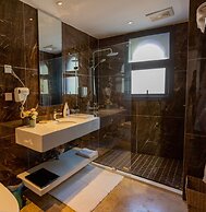 VANCII HOTEL