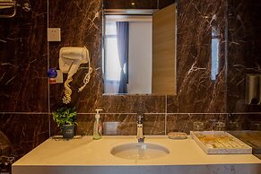 VANCII HOTEL