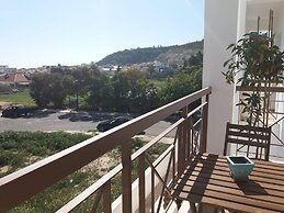 Apartment Sleeps 4 With Sea Views