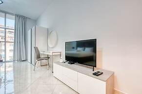 Chaima Elegantly Furnished Brand New With Balcony
