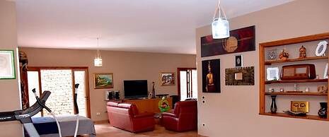 Villa Aurora, Private Pine Forest, Barbecue, Solarium