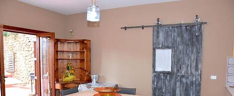 Villa Aurora, Private Pine Forest, Barbecue, Solarium