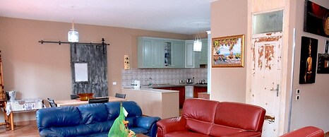 Villa Aurora, Private Pine Forest, Barbecue, Solarium