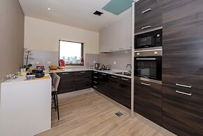 Stunning 1 Bedroom Balcony at Park View Dubai
