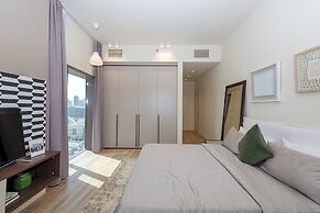 Stunning 1 Bedroom Balcony at Park View Dubai