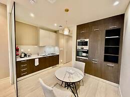 Park View Spacious Studio With Balcony
