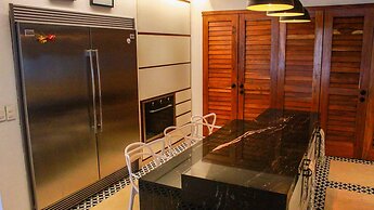 Esciros Luxury Villa
