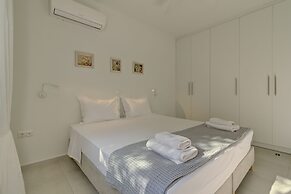 Ouzo Stone House 2, with private pool