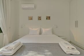 Ouzo Stone House 2, with private pool