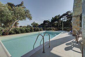 Ouzo Stone House 2, with private pool