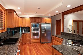 Luxury 5 Bedroom Blueberry Chalet