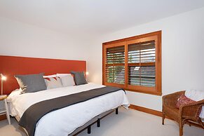 Luxury 5 Bedroom Blueberry Chalet