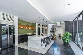 Villa BullHouse