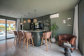 Villa BullHouse