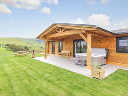 Bacheiddon Log Cabin
