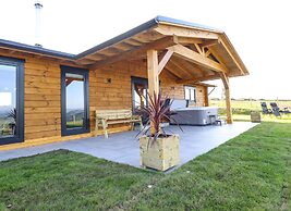 Bacheiddon Log Cabin