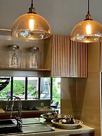 Luxury Private Loft, 2 BR, Canggu With Staff