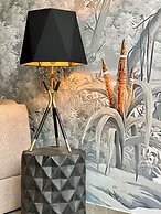 Luxury Private Loft, 2 BR, Canggu With Staff