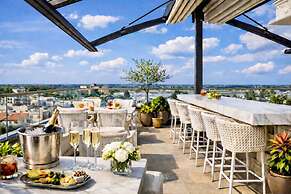 Prezident Palace Belgrade - Rooftop Pool & Spa Hotel