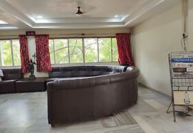 Hotel Geetha International