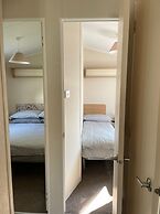 Caravan - Sleeps 6 & Parking