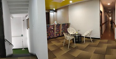 Hotel Scarlet