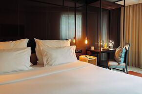 NEXT - Savoy Signature
