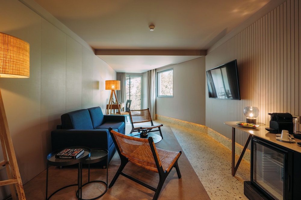 NEXT - Savoy Signature