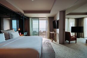 NEXT - Savoy Signature