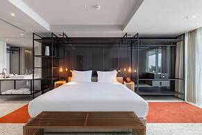 NEXT - Savoy Signature