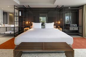 NEXT - Savoy Signature