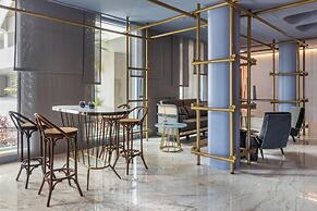 NEXT - Savoy Signature