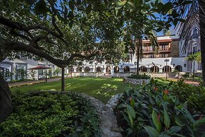 Hotel La Compañía Casco Antiguo