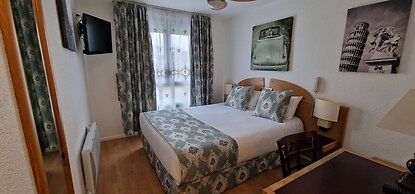 Kyriad Direct Arpajon