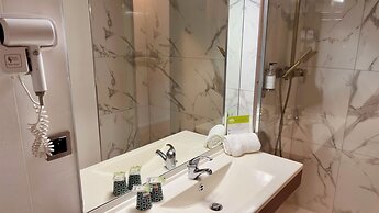 Kyriad Direct Arpajon