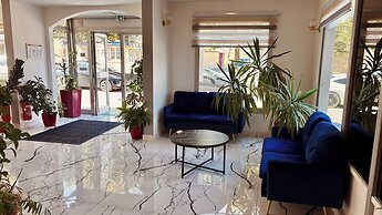 Kyriad Direct Arpajon