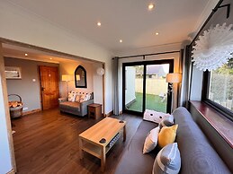 Ty Efail Cottage, Mountain Views & Secure Garden
