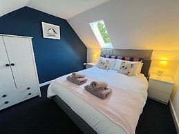Ty Efail Cottage, Mountain Views & Secure Garden