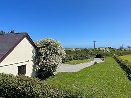 Ty Efail Cottage, Mountain Views & Secure Garden