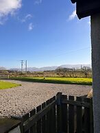 Ty Efail Cottage, Mountain Views & Secure Garden