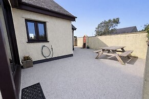 Ty Efail Cottage, Mountain Views & Secure Garden