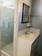 Y Motels Kingaroy