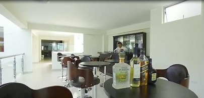 Joneya Hotel