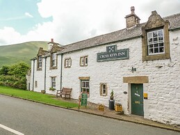 2 Kings Yard