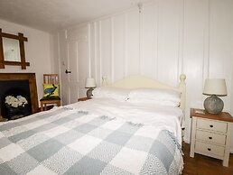 Destiny Cottage