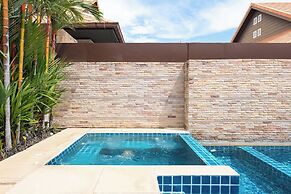 Luxury Pool villa C16 - 4BR 8-10 Persons