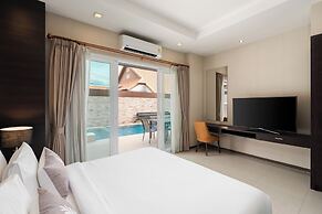 Luxury Pool villa C16 - 4BR 8-10 Persons