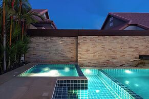 Luxury Pool villa C16 - 4BR 8-10 Persons